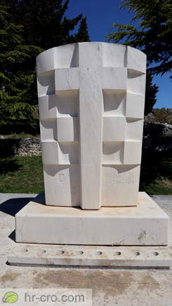 Spomenik hrvaškim braniteljem v Imotskem