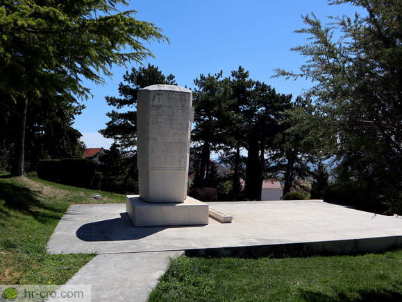 Spomenik hrvaškim braniteljem s strani