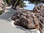 Obalna promenada - Obalna promenada v bližini plaže Maestral 