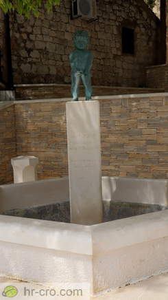 Gradac - Brunnen Kroatien in EU 