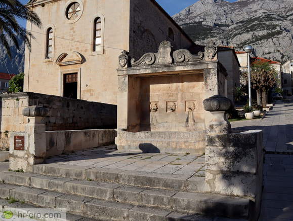 Makarska - Stadtbrunnen
