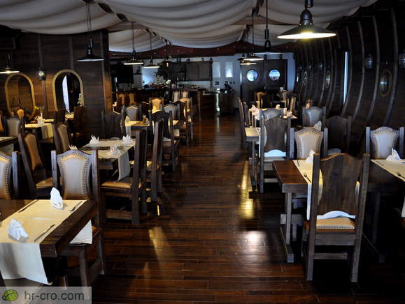 Restaurant Gusarska konoba (Piraten Taverne)