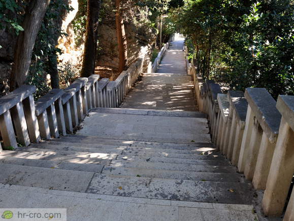 Pot do razgledišča na Marjanu