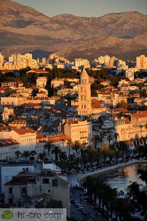 Zvonik katedrale sv. Dujma