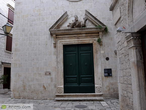 St. Peter Church - Portal with bust of St. Peter