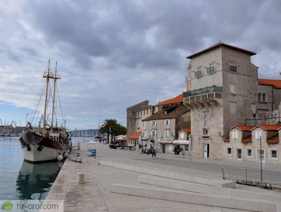 Začetek Rive pri Južnih mestnih vratih