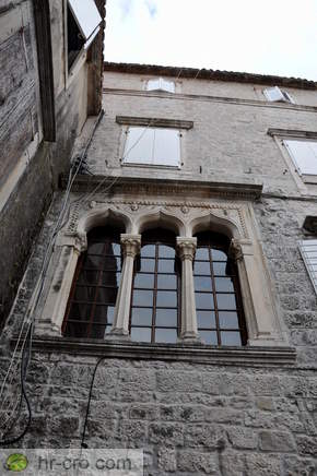 Trogir - Klein Cipiko Palast