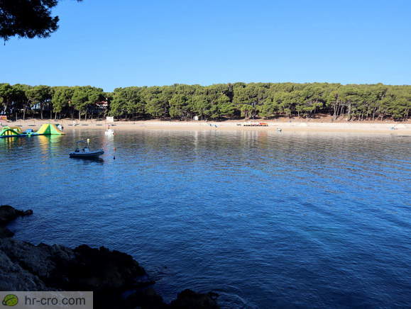 Plaža Velika Raduča pri Primoštenu