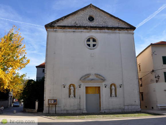 Skradin - Cerkev rojstva blažene Device Marije