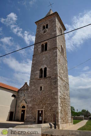 Zvonik cerkve sv. Anselma