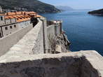 Dubrovniško mestno obzidje - Pogled od daleč na bastion sv. Margerita 