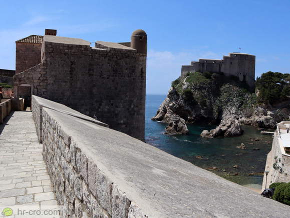 Stolp Puncjela in trdnjava Lovrijenac