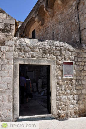 East Entrance to the City Walls by the Chapels of Announciation and of St. Luke