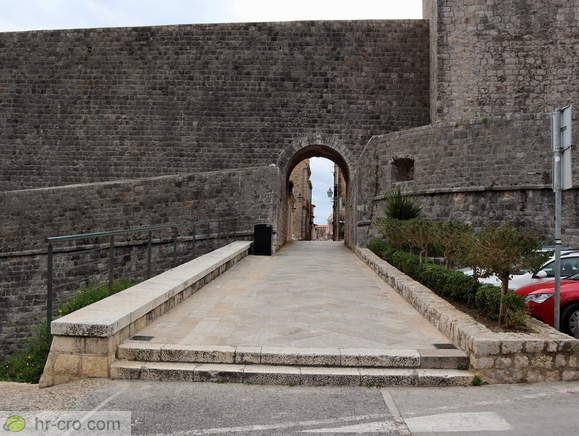Dubrovnik - Severna mestna vrata (Buža)