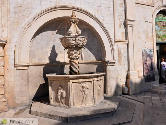 Dubrovnik - Small Onofrio's Fountain