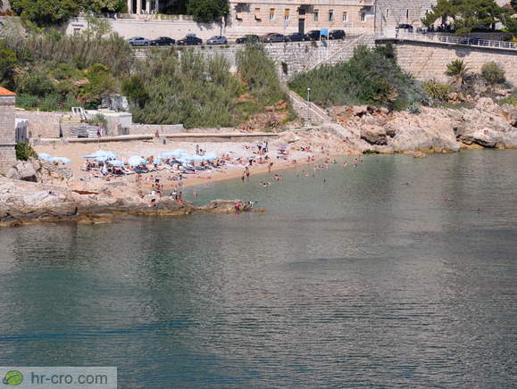 Banje Beach with swimmers