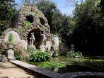 Neptunova fontana - Baročna fontana in podolgovati vodni bazen 