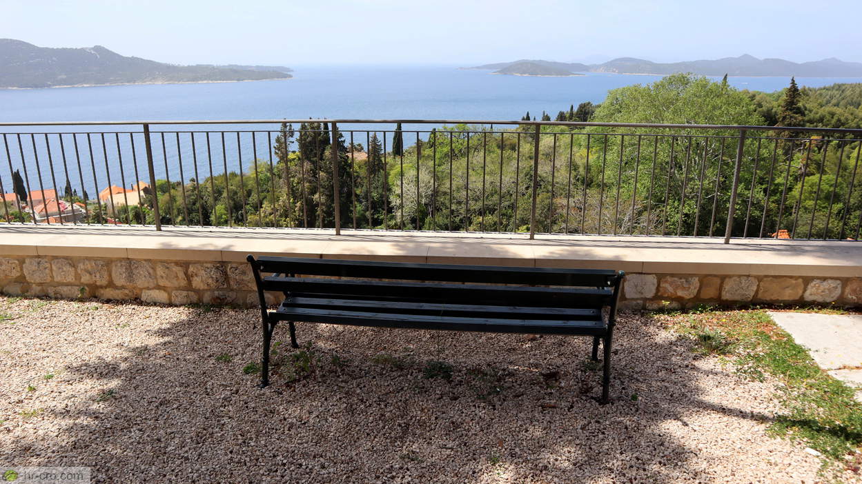 Bench overlooking the Elaphite Islands - Photo: 50008020-5 Bench overlooking the Elaphite Islands