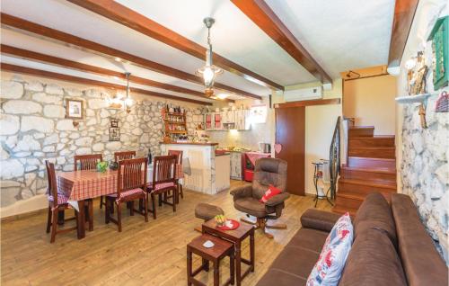 2 Bedroom Gorgeous Home In Gornji Tucepi 2 Bedroom Gorgeous Home In Gornji Tucepi