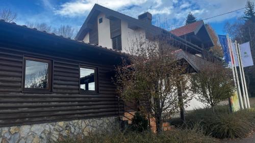 Natrural Budinjak, Zumberak