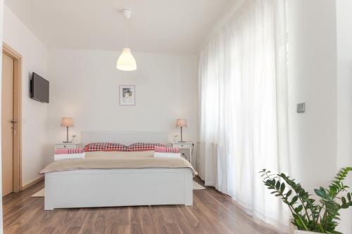 Apartments Nika