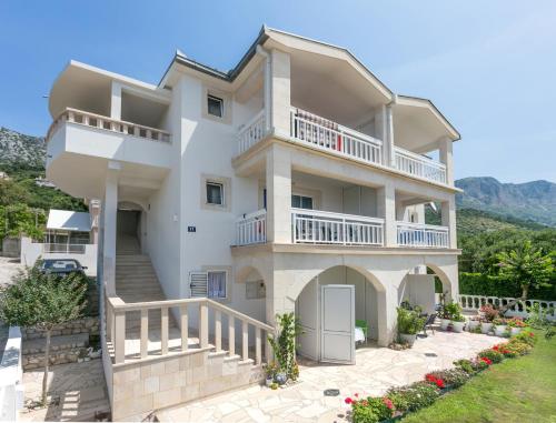 Apartment Podaca 6736b