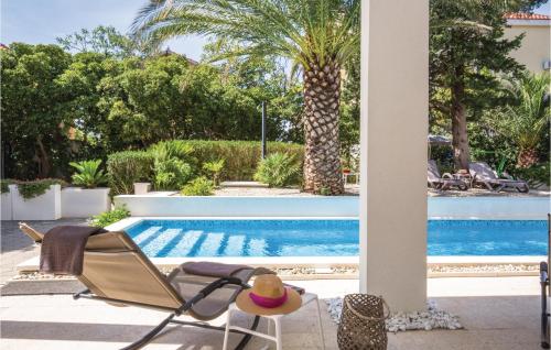 3 Bedroom Cozy Apartment In Makarska 3 Bedroom Cozy Apartment In Makarska