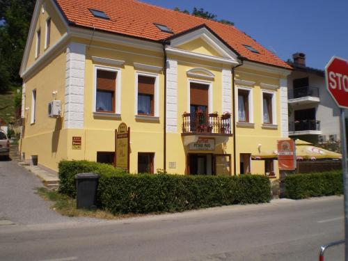 Apartments Petar Pan Apartments Petar Pan