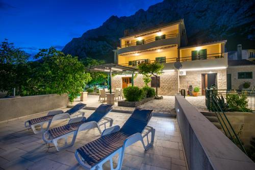 Holiday Home Vrcani Holiday Home Vrcani