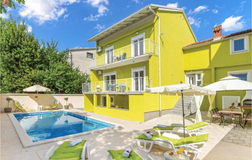 5 Bedroom Cozy Home In Pula