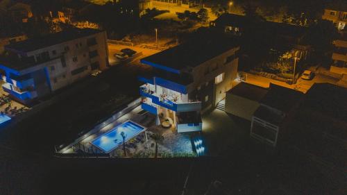 Apartments Pool Villa Aldura