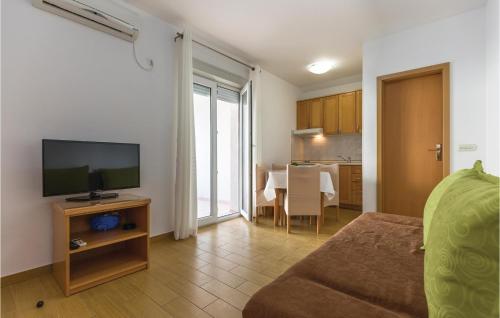 Stunning Apartment In Makarska With Wifi Stunning Apartment In Makarska With Wifi