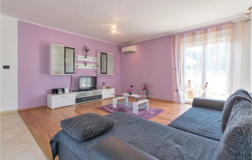 Amazing Home In Fazana With Kitchen Amazing Home In Fazana With Kitchen
