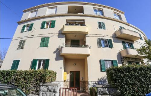 3 Bedroom Cozy Apartment In Split 3 Bedroom Cozy Apartment In Split