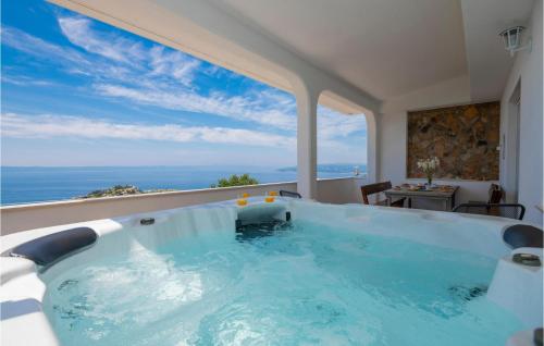 3 Bedroom Awesome Apartment In Makarska 3 Bedroom Awesome Apartment In Makarska