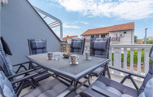 2 Bedroom Awesome Apartment In Pirovac