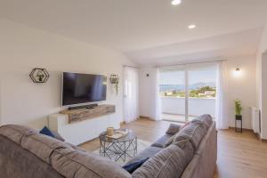 Apartment Two M with beautiful view at the see