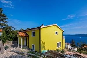 Seaview House Helena Apartments - Happy Rentals