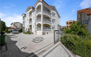 2 Bedroom Awesome Apartment In Vodice