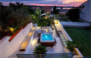 4 Bedroom Amazing Home In Barbat