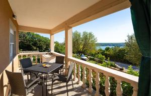 2 Bedroom Nice Home In Krusevo