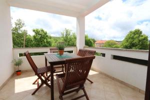 Apartment in Klimno - Insel Krk 51052 