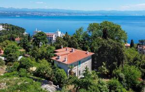 2 Bedroom Stunning Apartment In Lovran