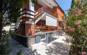 2 Bedroom Lovely Apartment In Starigrad