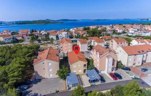 1 Bedroom Cozy Apartment In Srima