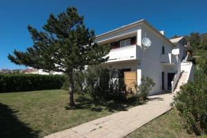 Apartments by the sea Pag - 11400 
