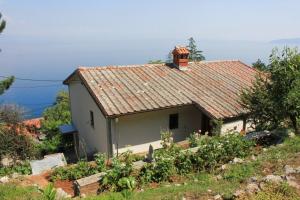Apartments by the sea Medveja, Opatija - 7852 