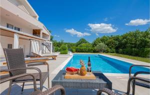 Lovely Home In Zagvozd With Outdoor Swimming Pool