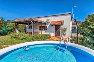 House Balen 974 