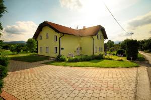 Apartment & Rooms Arija